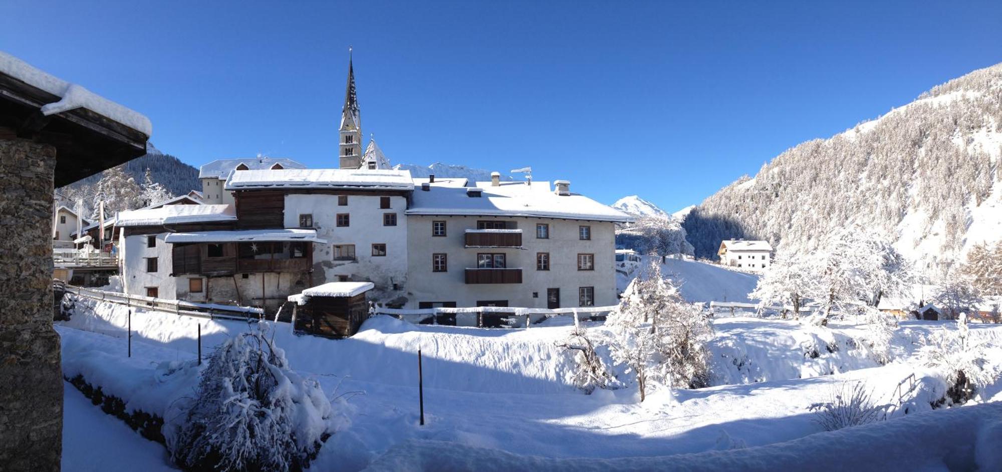 Chasa Jaro Bed & Breakfast Santa Maria Val Muestair Exterior foto