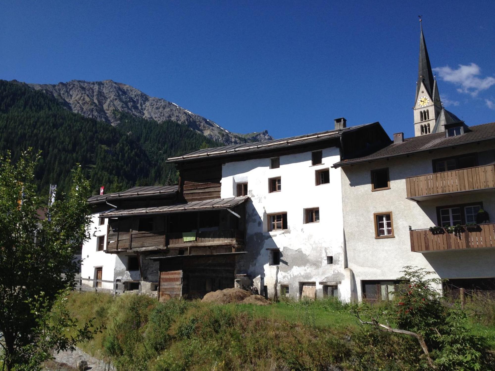 Chasa Jaro Bed & Breakfast Santa Maria Val Muestair Exterior foto