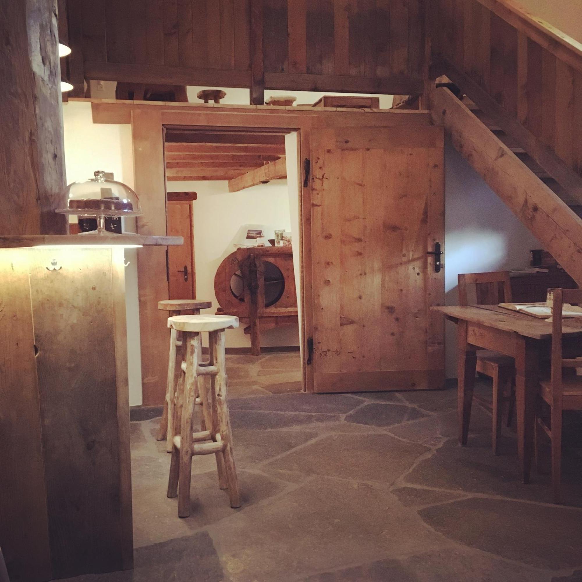 Chasa Jaro Bed & Breakfast Santa Maria Val Muestair Exterior foto