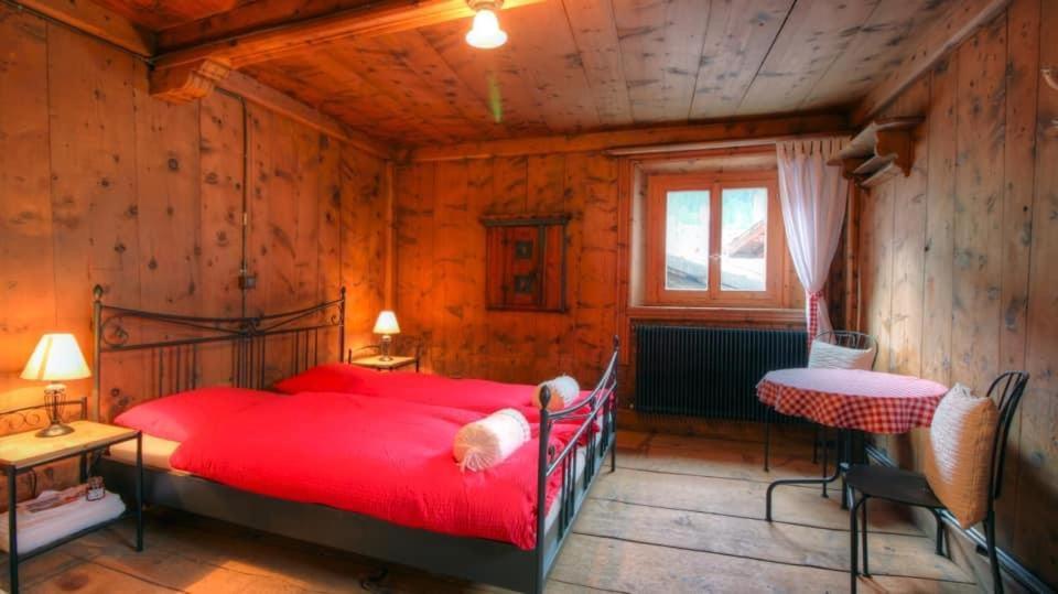 Chasa Jaro Bed & Breakfast Santa Maria Val Muestair Exterior foto